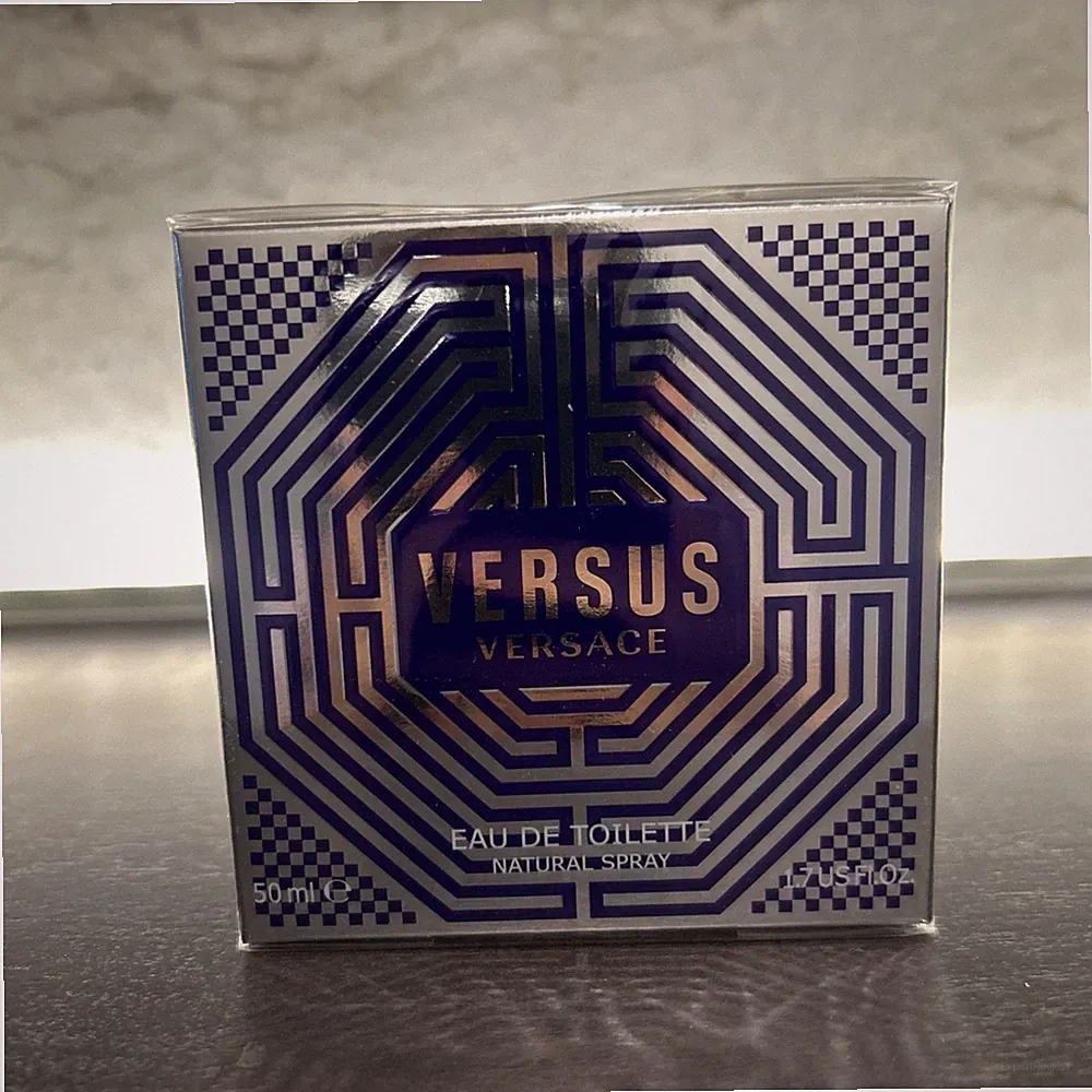 Versace VERSUS 1.7 oz/ 50 ml Eau De Toilette Spray For Women Perfume NIB Sealed